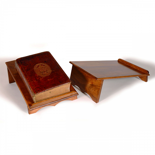 Наклонный пюпитр для чтения Наклонный пюпитр для чтения
